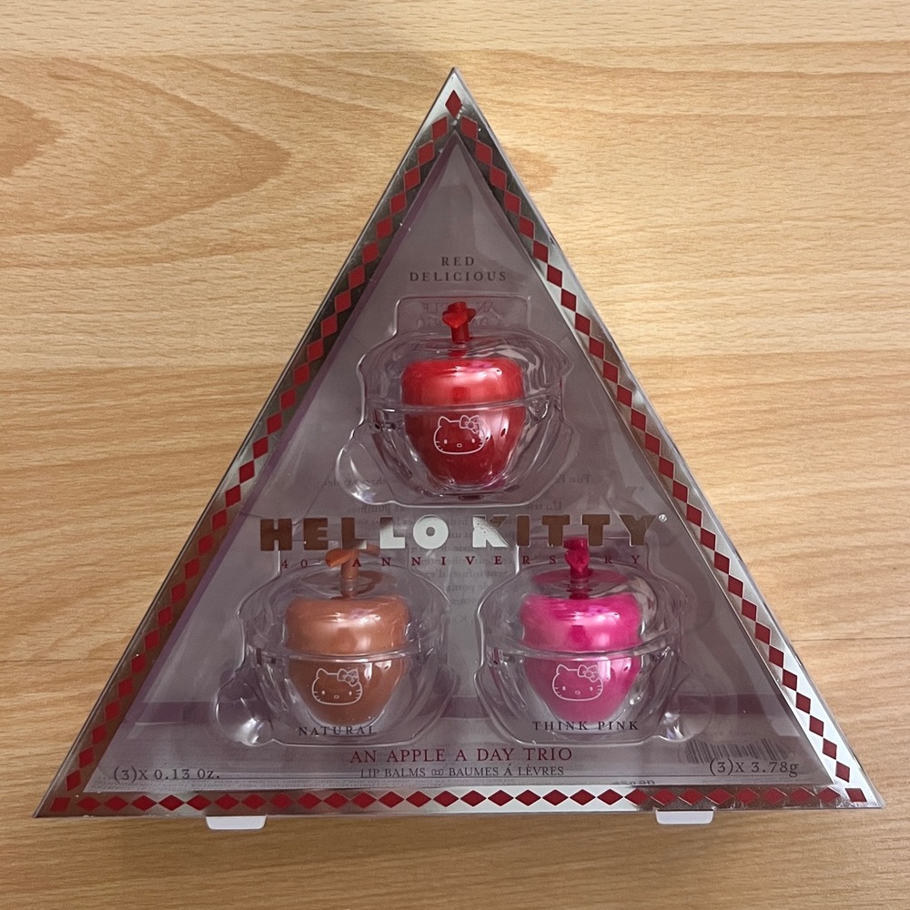 Hello Kitty Apple Lip Balm Set